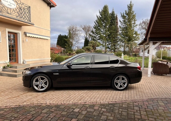 BMW Seria 5 cena 59999 przebieg: 225000, rok produkcji 2014 z Darłowo małe 631